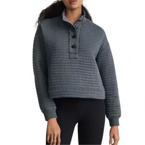 Everlane Slate Gray/Blue Quilted Button-Up